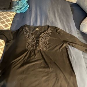 Long sleeve black shirt with lace. XL